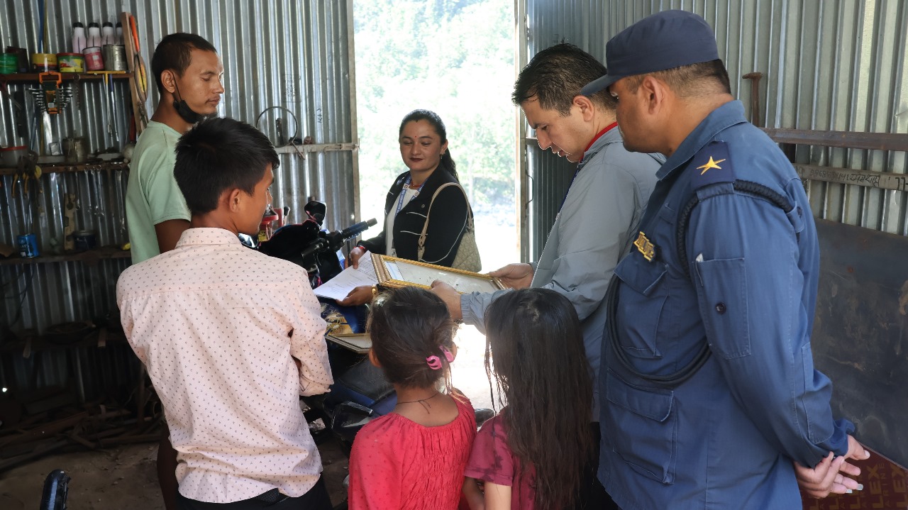 बजार अनुगमन